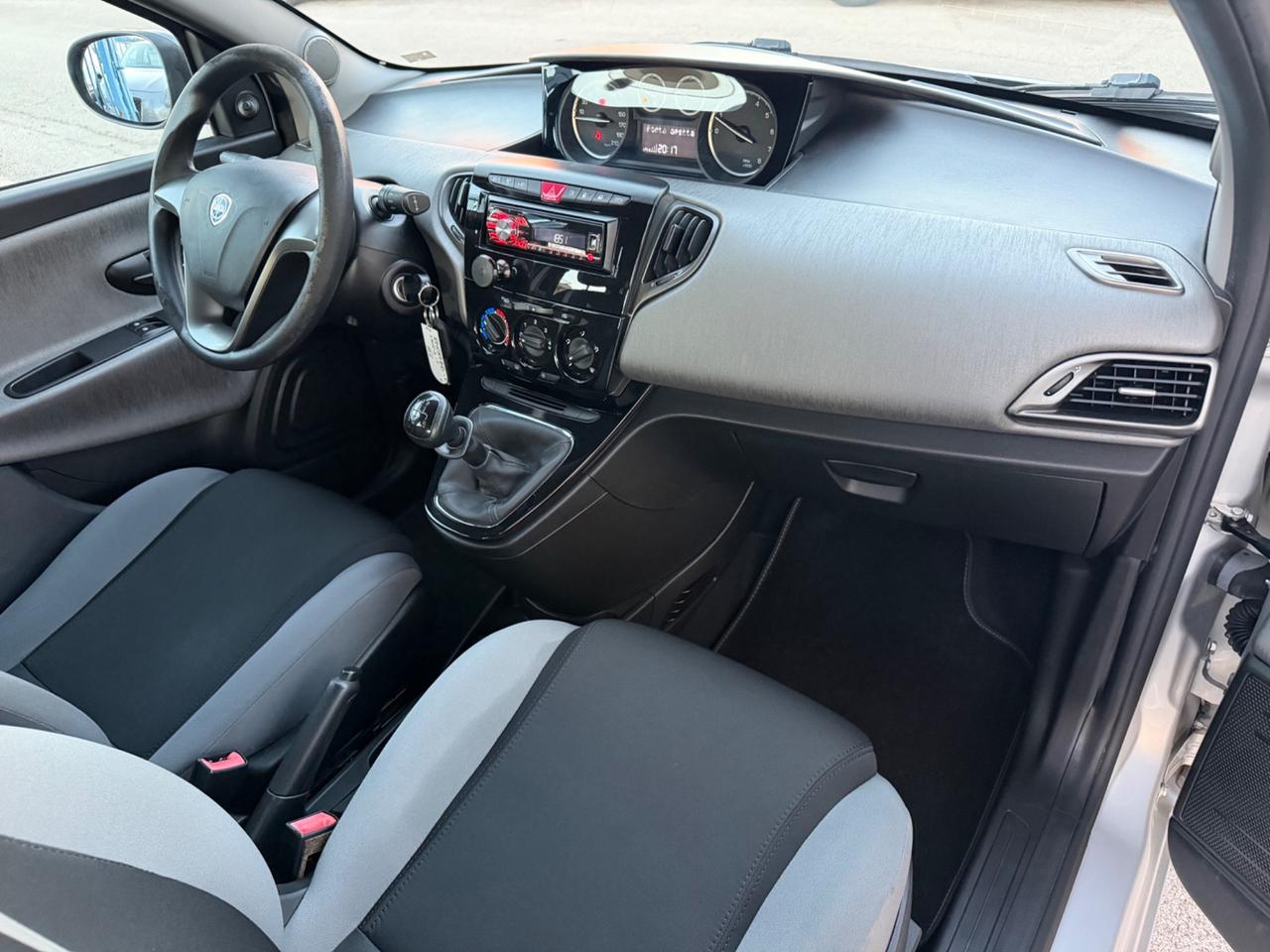 Lancia Ypsilon 1.2 benz 69 CV GPL casa madre 2013