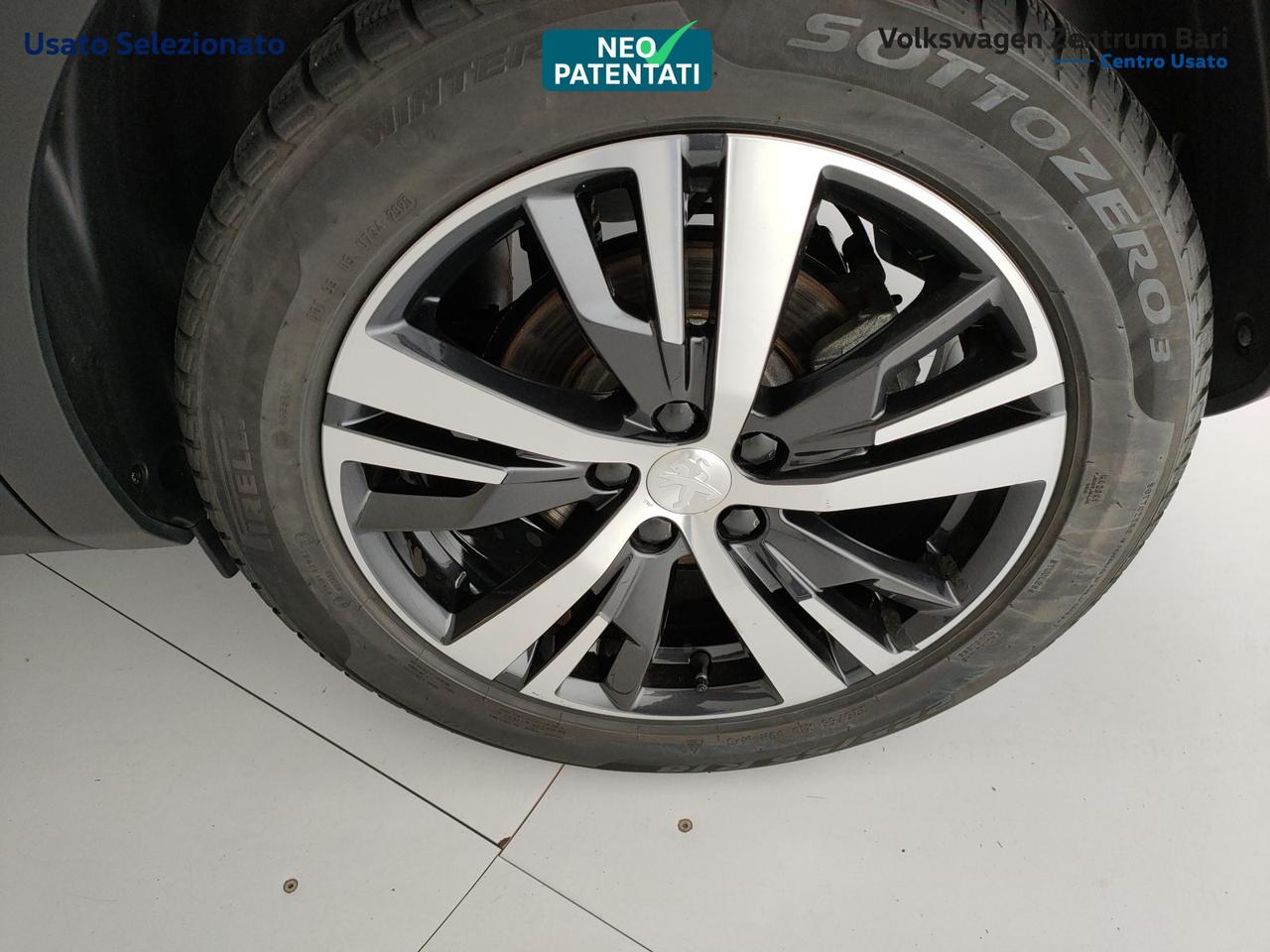 Peugeot 3008 1.5 bluehdi allure s&s 130cv eat8