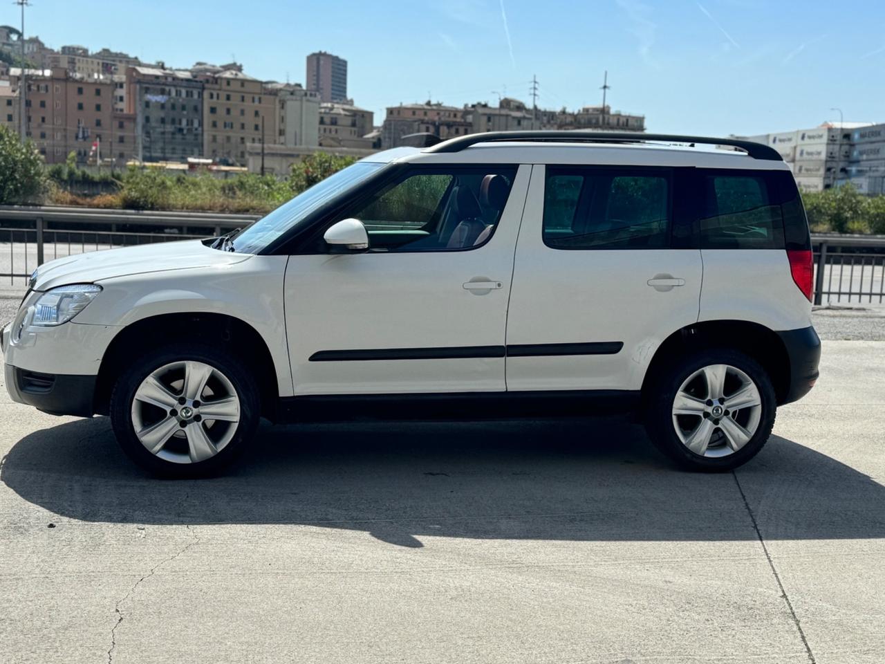 Skoda Yeti 2.0 TDI 110CV 4x4 2011 TETTO,PELLE..