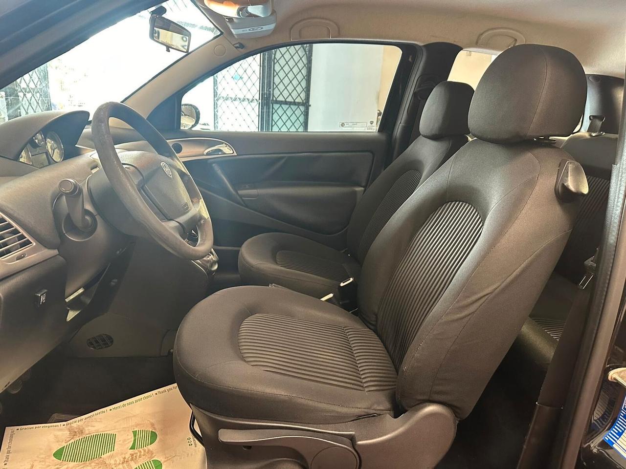 Lancia Ypsilon 1.4 Platino Ecochic GPL