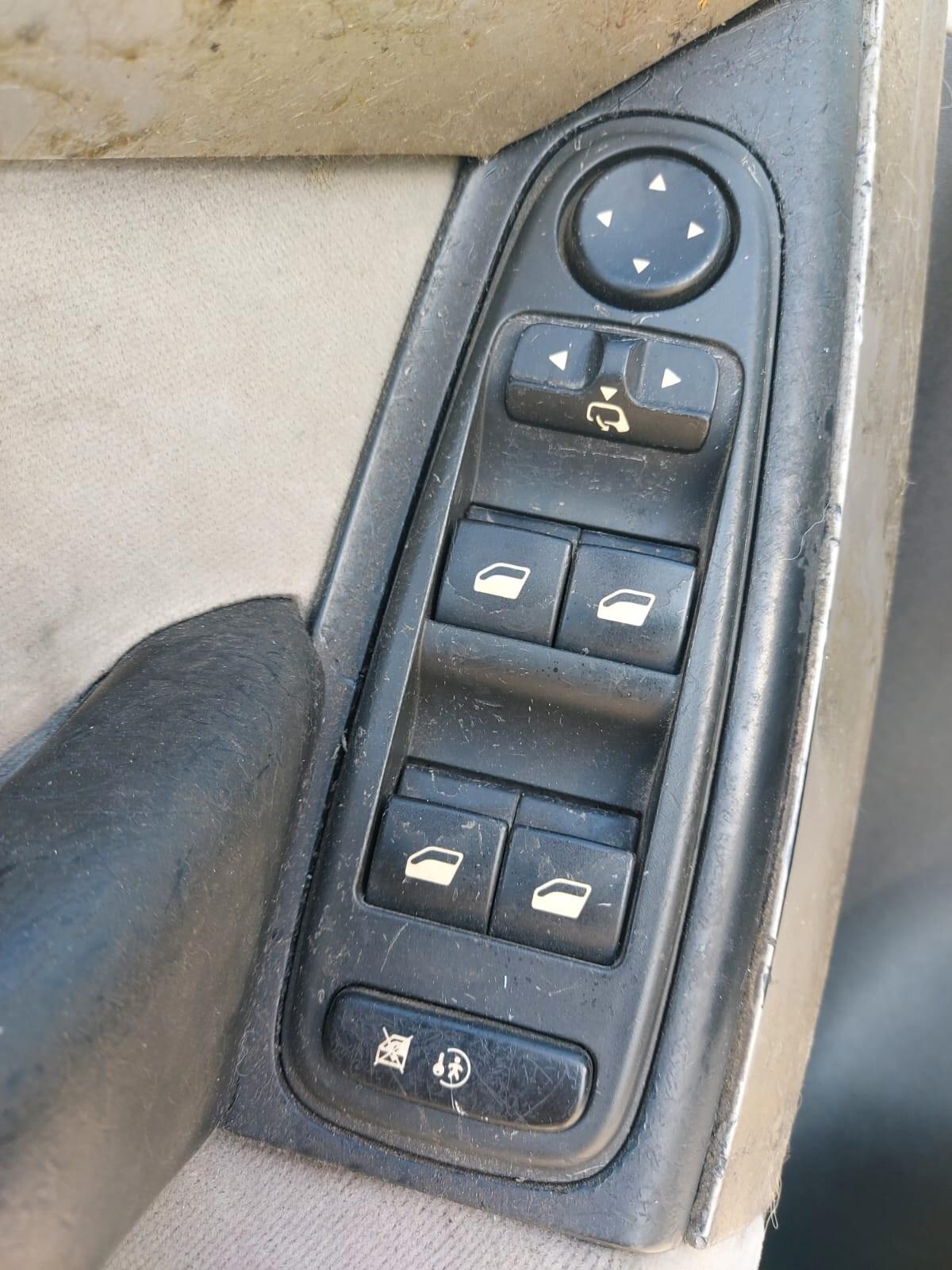 Citroen C4 Grand Picasso 1.6 HDi 110 Elegance 7 POSTI