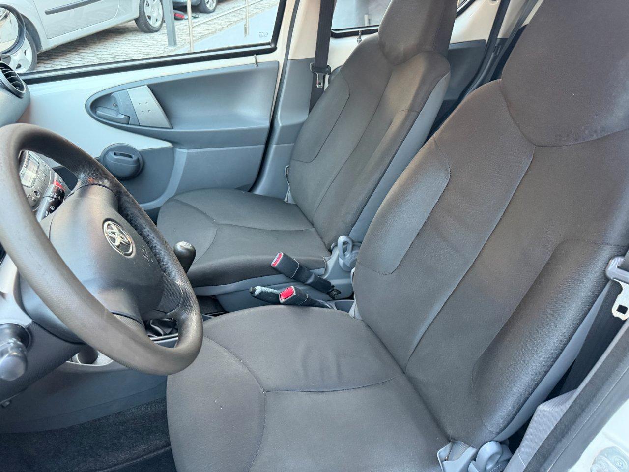 Toyota Aygo 5 Porte Aygo 5p 1.0 Sol Connect IDONEA NEOPATENTATI