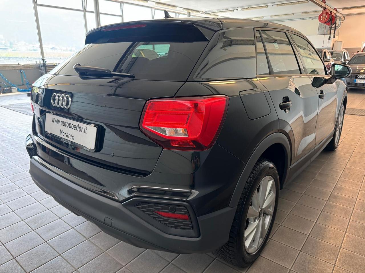 Audi Q2 35 TFSI S tronic Business