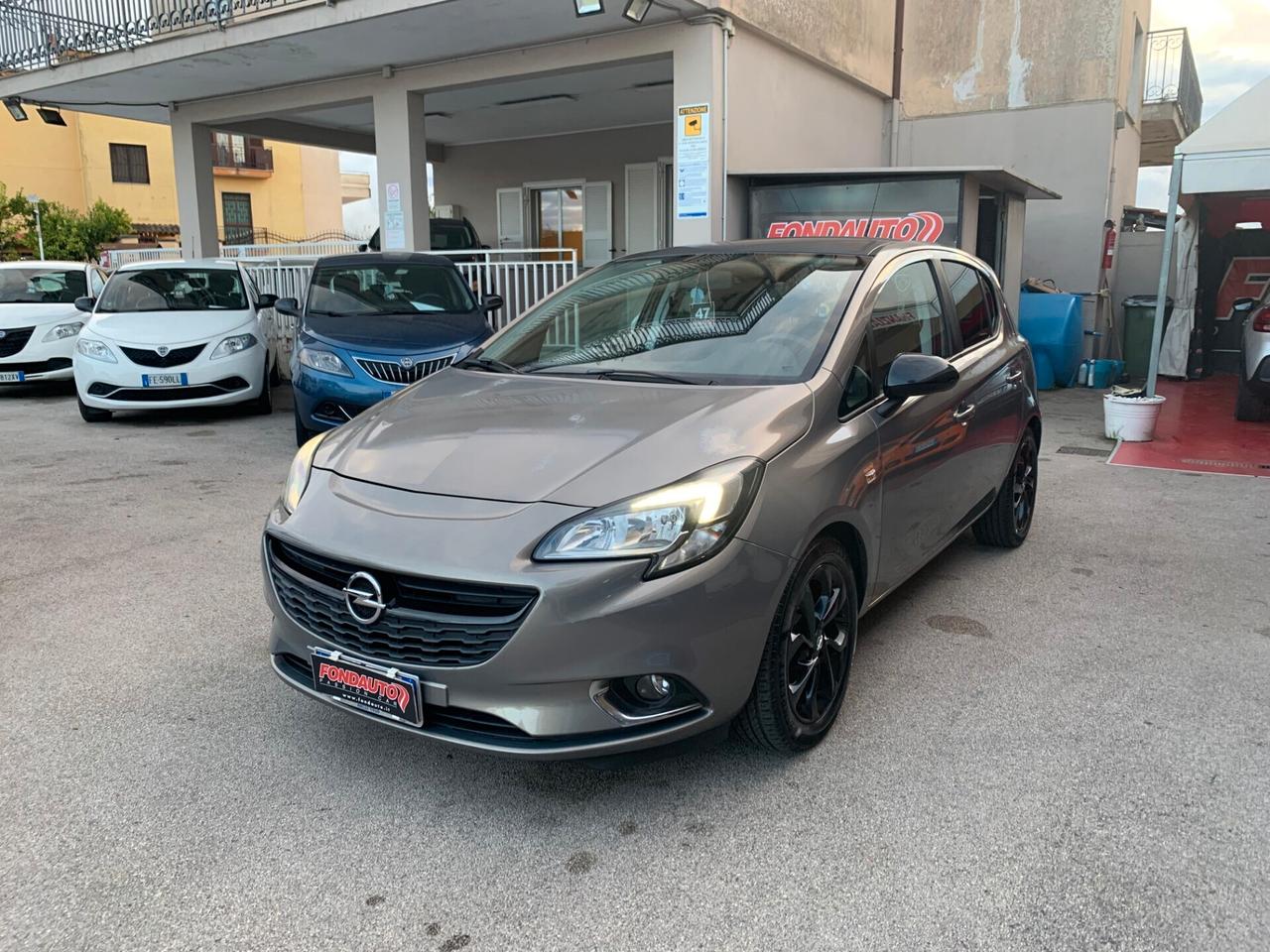 Opel Corsa 1.2 5 porte b-Color