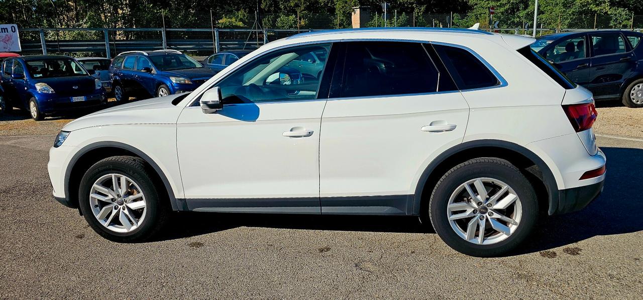 Audi Q5 2.0 TDI quattro S tronic Business Sport