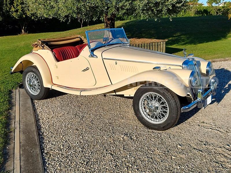 MG TF spider del 1954 - COMPLETAMENTE Restaurata