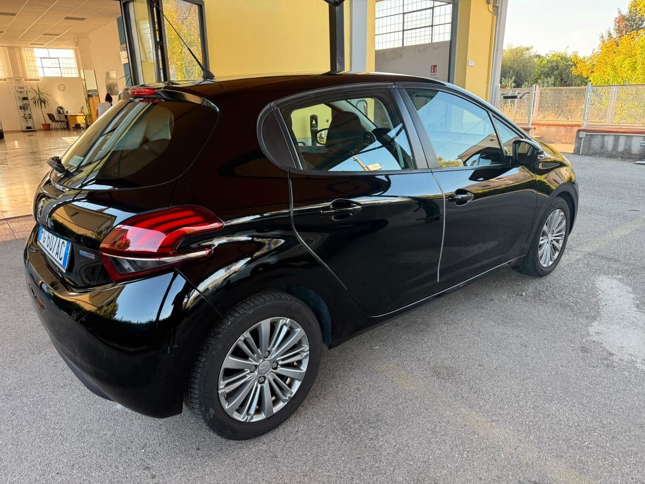 Peugeot 208 PureTech 82 5 porte Active