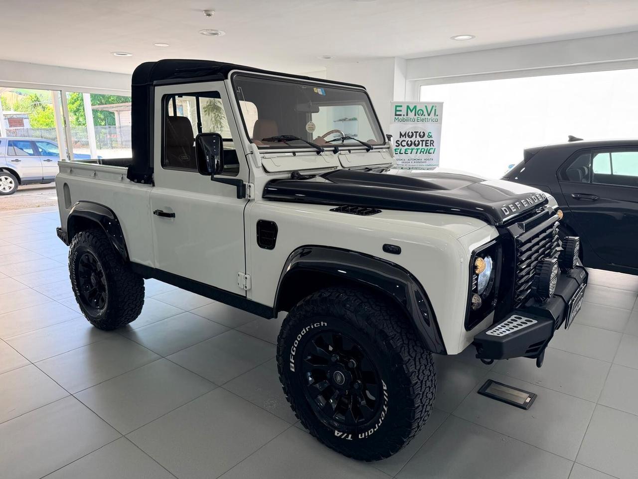 Land Rover Defender 90 2.5 Td5 SW E