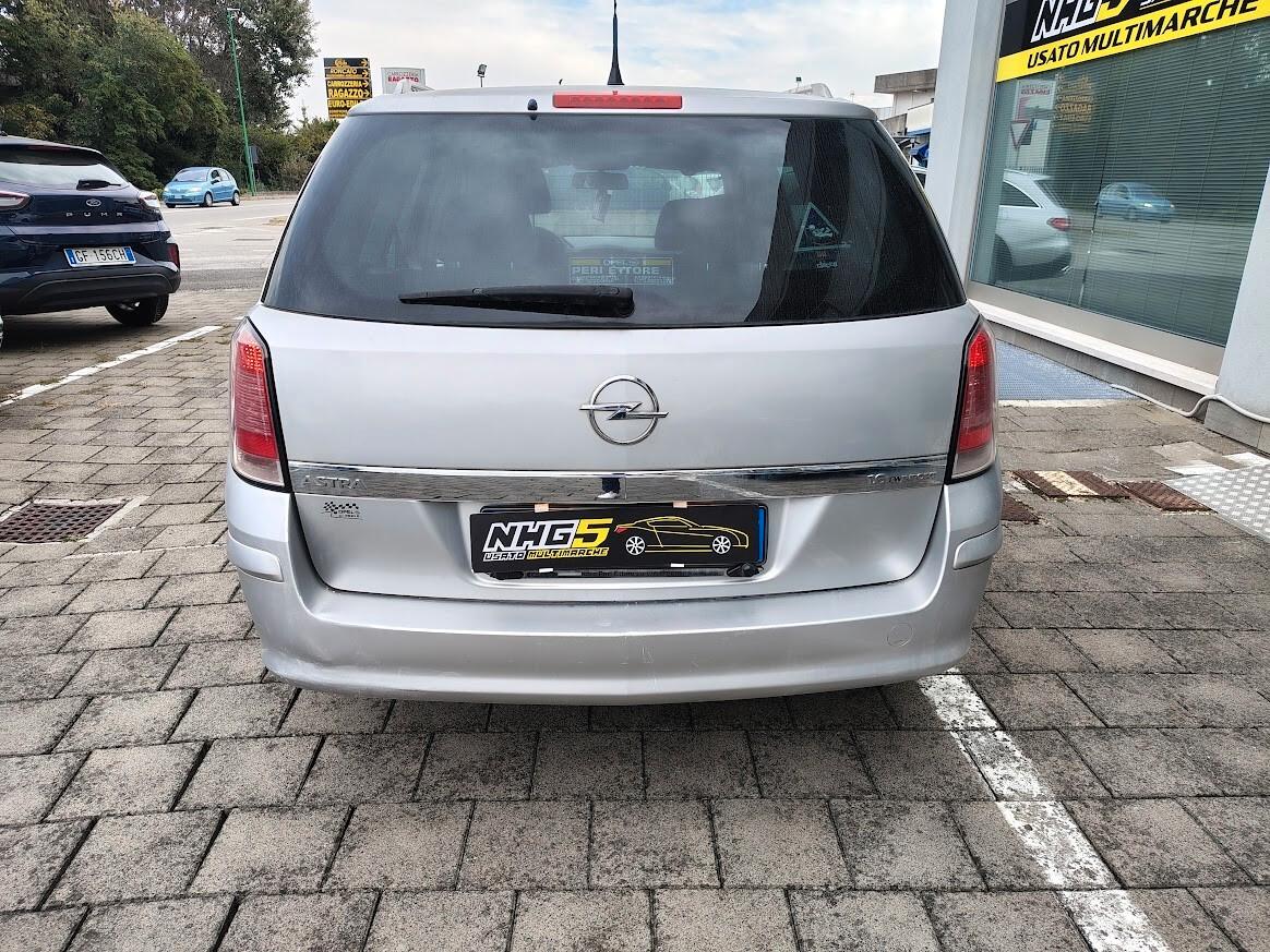 Opel Astra 1.6 16V Twinport Station Wagon Enjoy