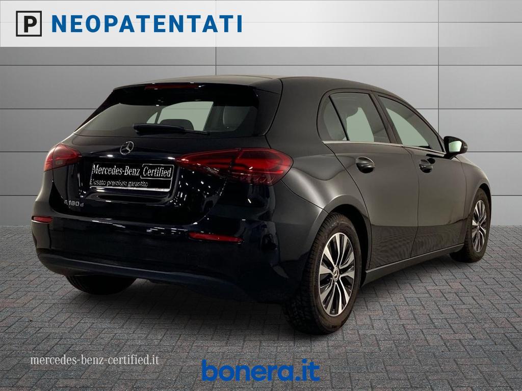 Mercedes Classe A 180 180 D Executive 8G-DCT