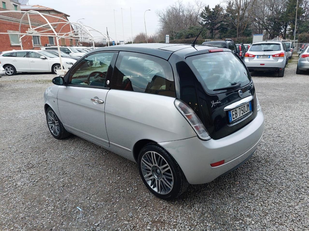 Lancia Ypsilon 1.4 E-Collection Ecochic GPL 12 MESI GARANZIA