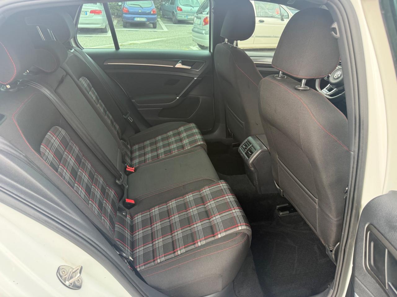 Volkswagen Golf GTI Performance 2.0 245 CV TSI 5p. BMT