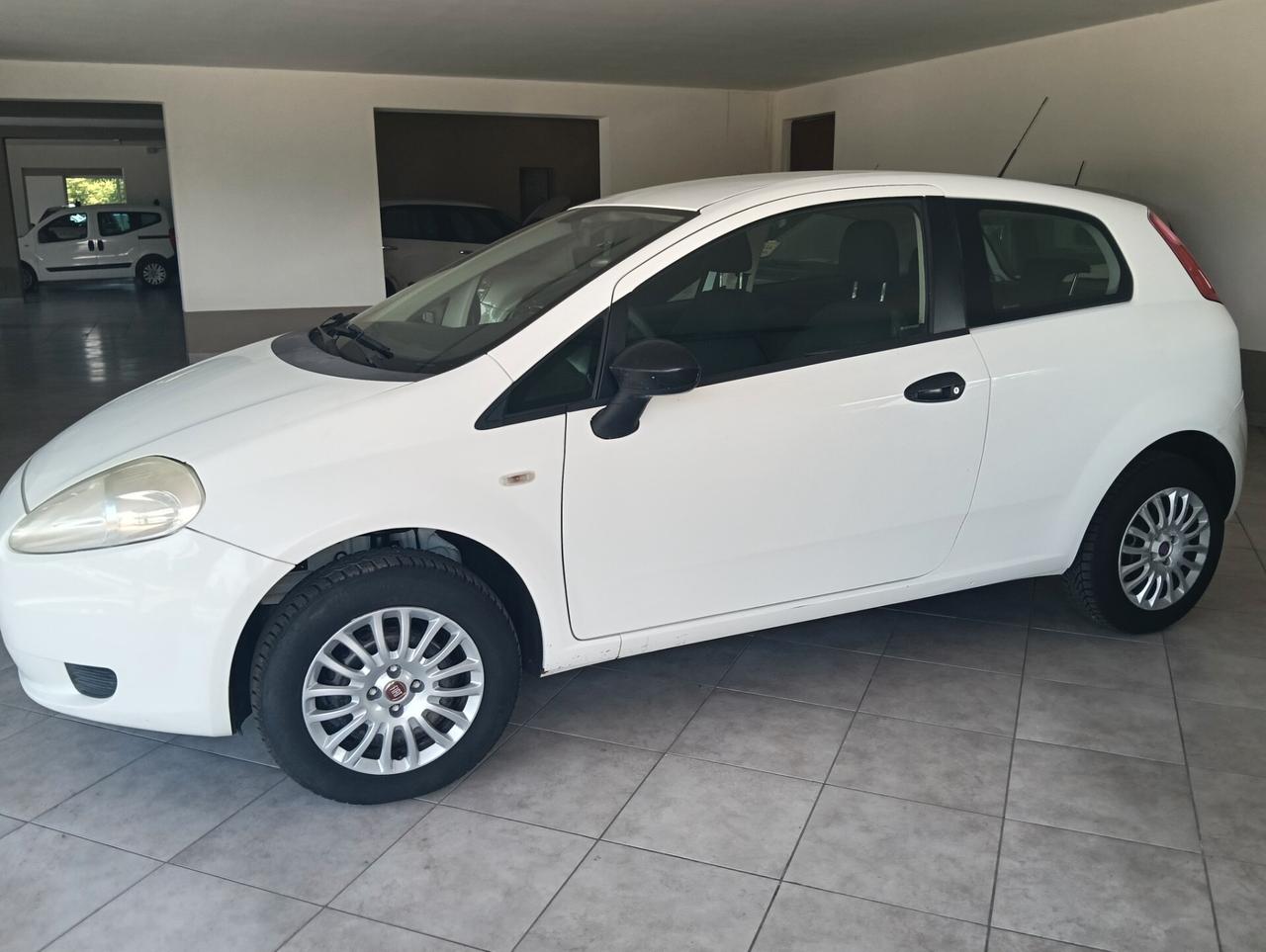 Fiat Grande Punto Grande Punto 1.4 3 porte Active Natural Power
