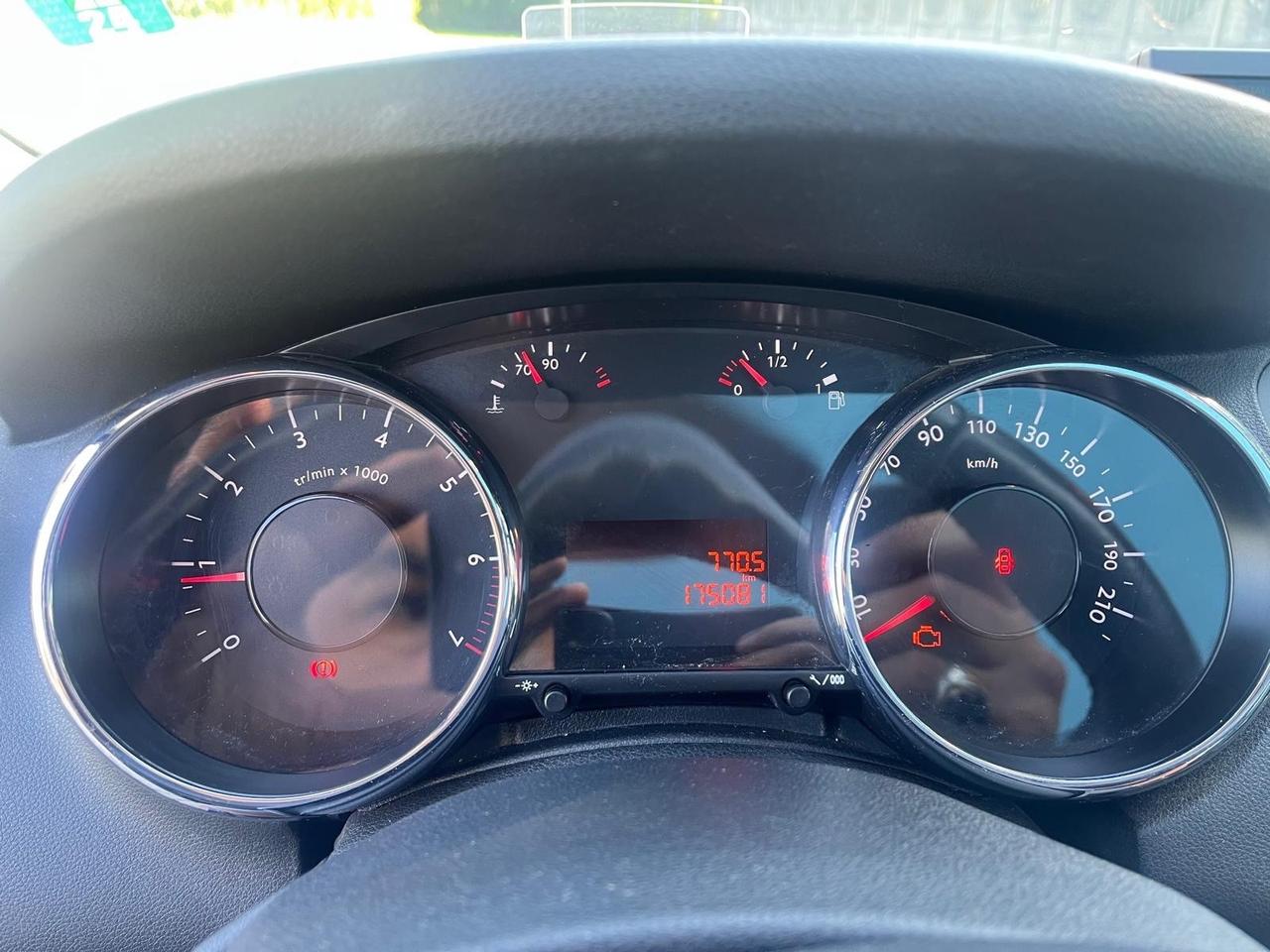 Peugeot 5008 1.6 VTi 120CV Tecno