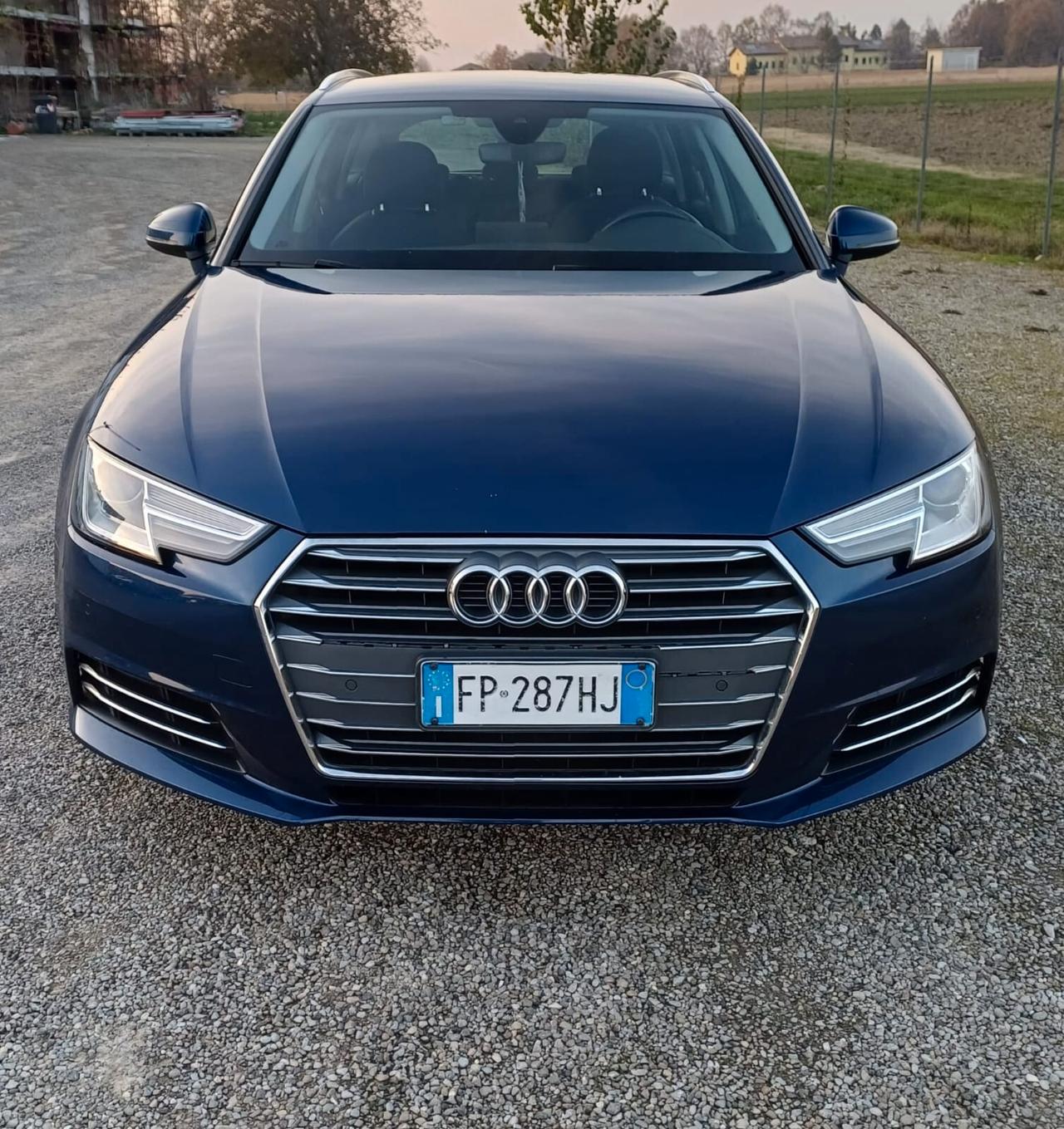 Audi A4 Avant 2.0 TDI 150 CV S line edition