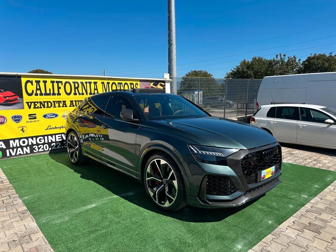 Audi Q8 RS TFSI V8 quattro tiptronic