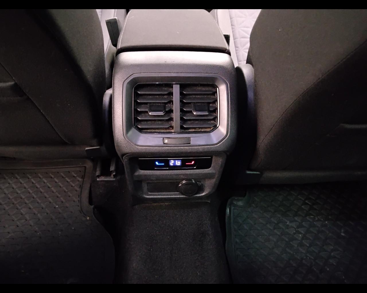 VOLKSWAGEN Tiguan II 2021 - Tiguan 2.0 tdi Life 150cv dsg