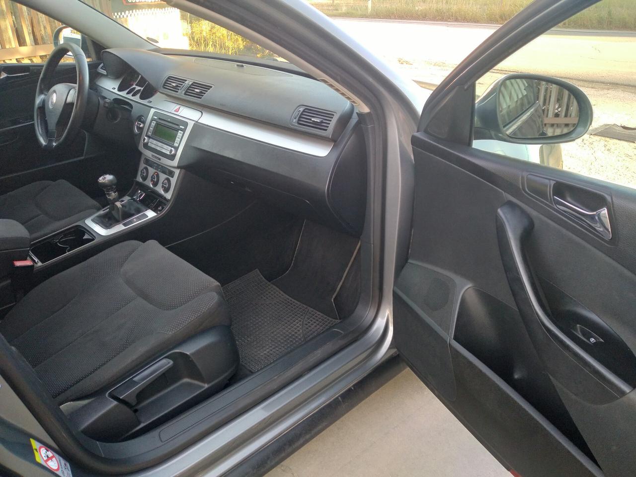 Volkswagen Passat 2.0 TDI DPF Comfortline