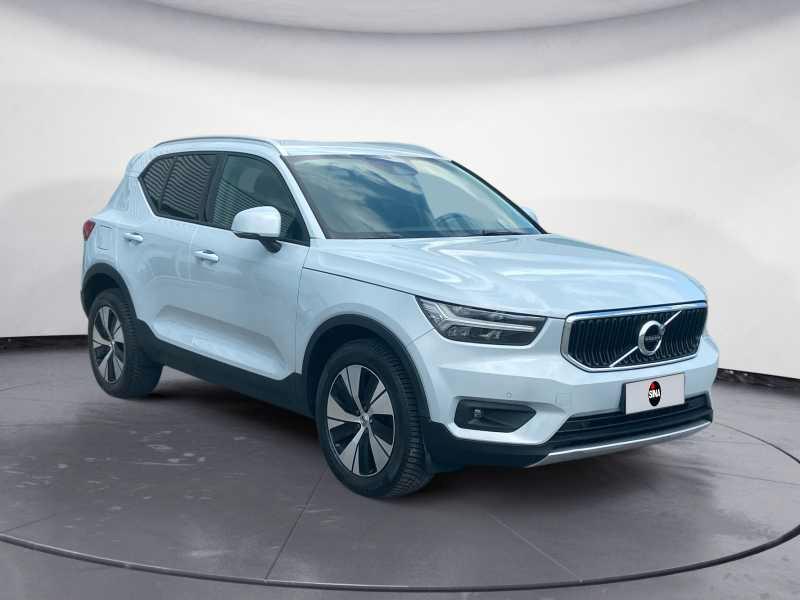 VOLVO XC40 2.0 d3 Momentum Core AuTo