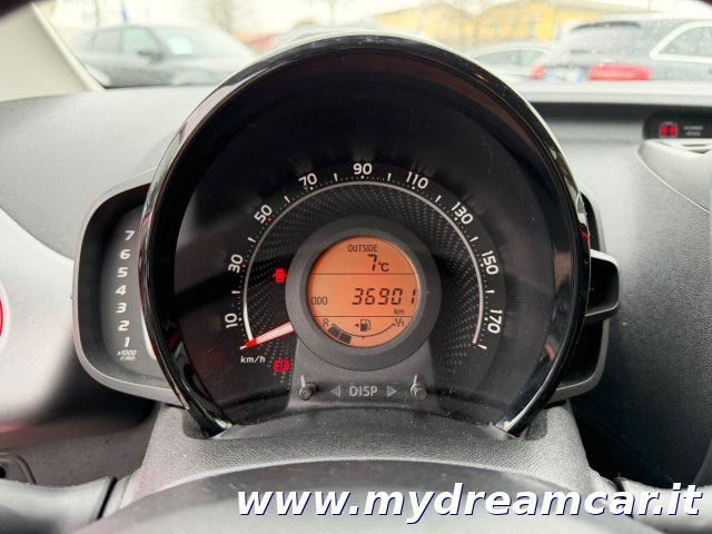 TOYOTA Aygo 1.0 72 CV x-FUN