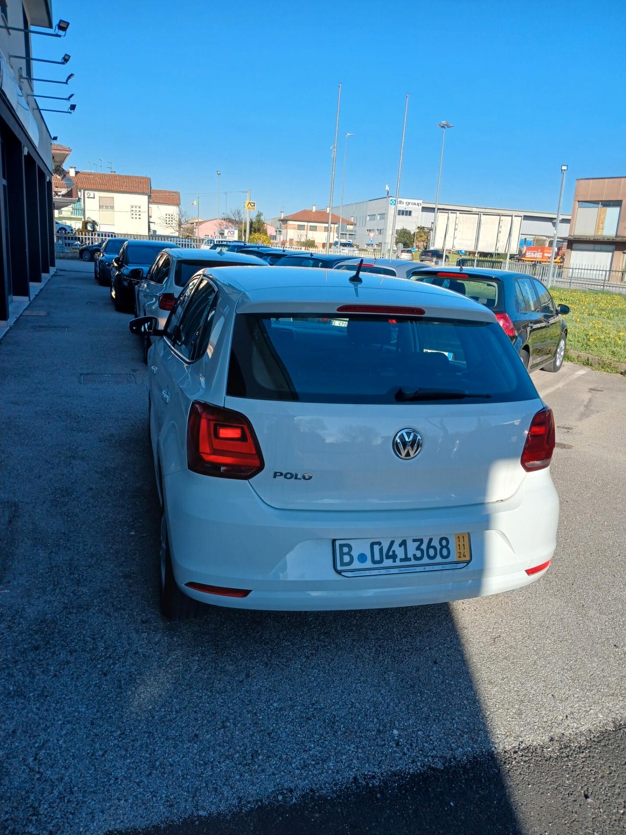 Volkswagen Polo 1.0 MPI 75 CV 5p. Comfortline solo con finanziamento