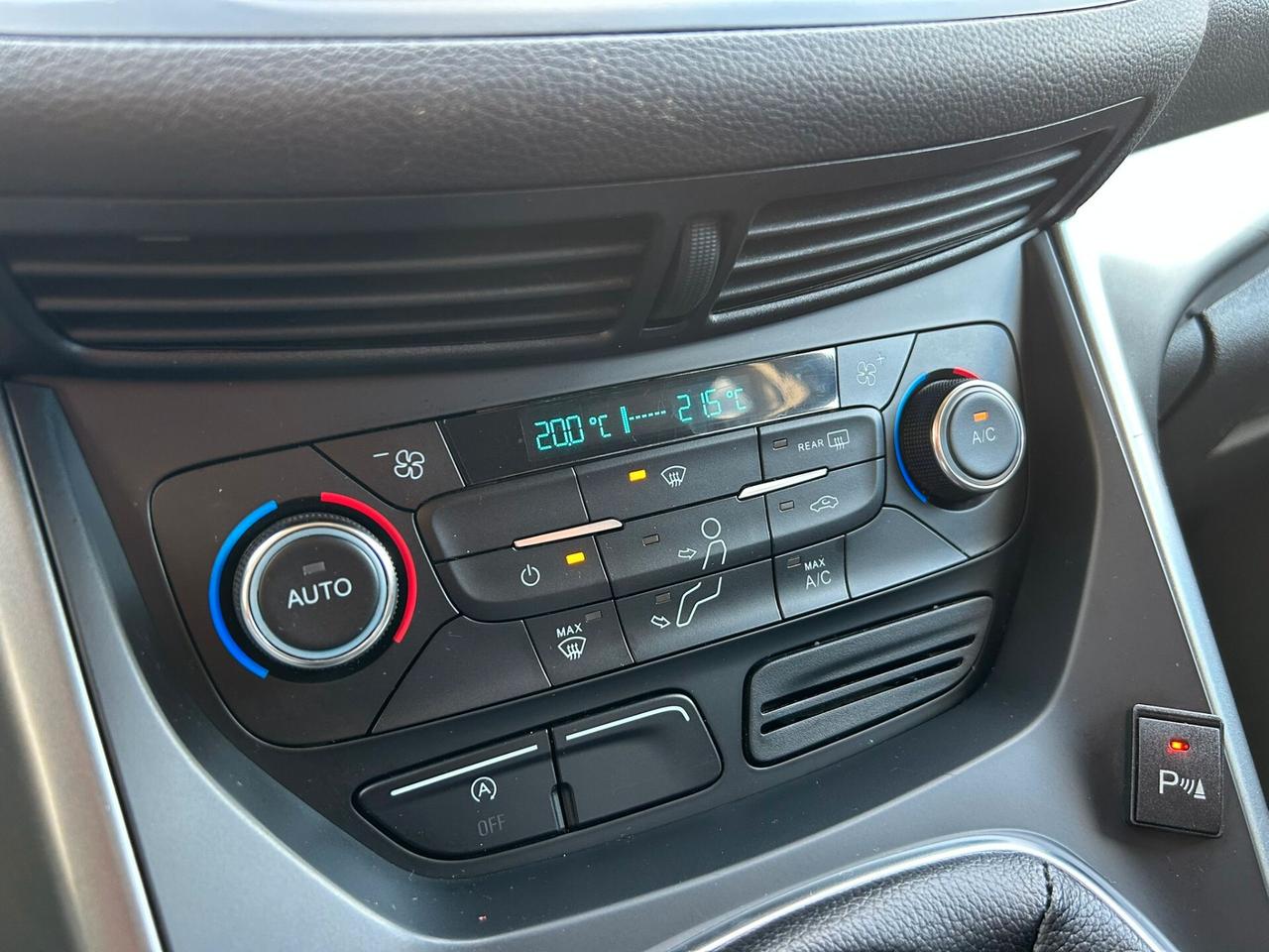 Ford Kuga 1.5 TDCI 120Cv TITANIUM NAVI-2019