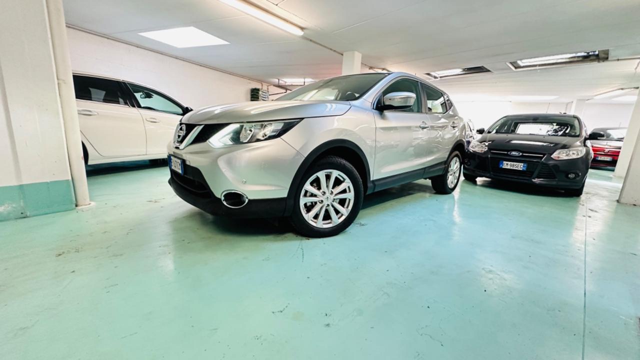 Nissan Qashqai 1.6 dCi 4x4 Tekna. Tagliandi certificati