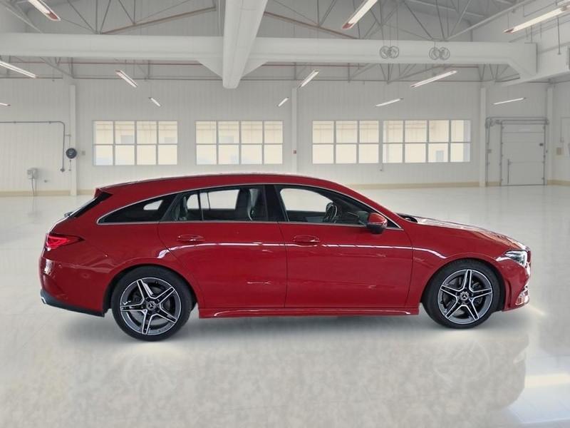 MERCEDES-BENZ CLA 200 d Automatic Premium SHOOTING BRAKE