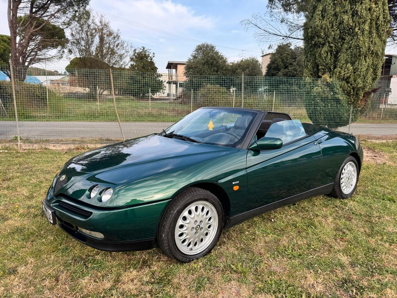 Alfa Romeo Spider 2.0 16v L (916) – 1996
