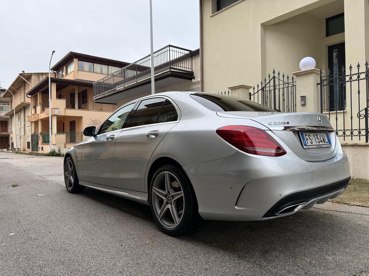 Mercedes-benz C 220 d Auto Premium