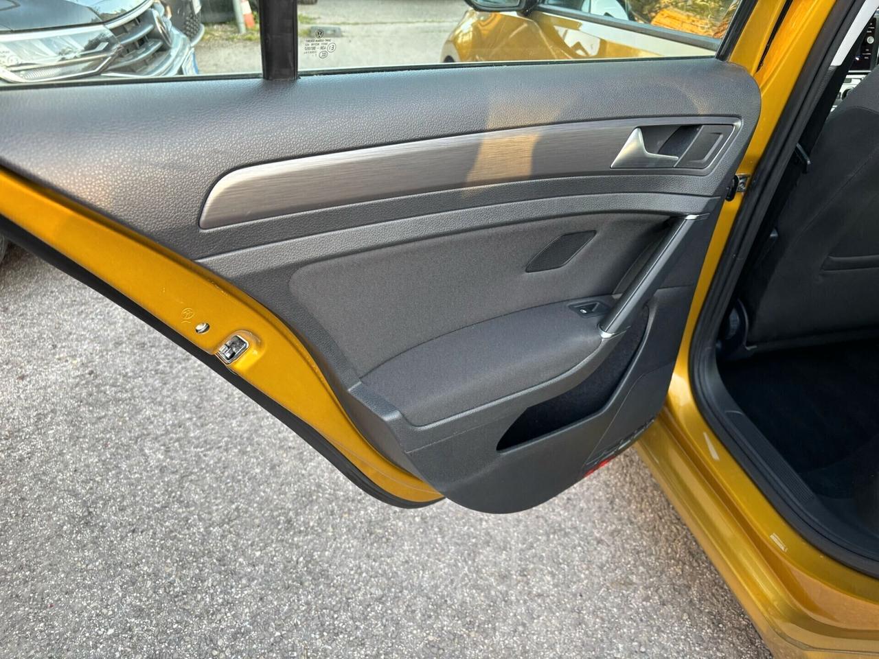 Volkswagen Golf 1.4 TSI 125 CV 5p. OK Neopatentati