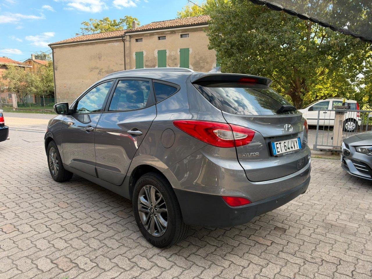 Hyundai ix35 2.0 crdi Xpossible 4wd AUTOMATICO OK NEOPATENTATO