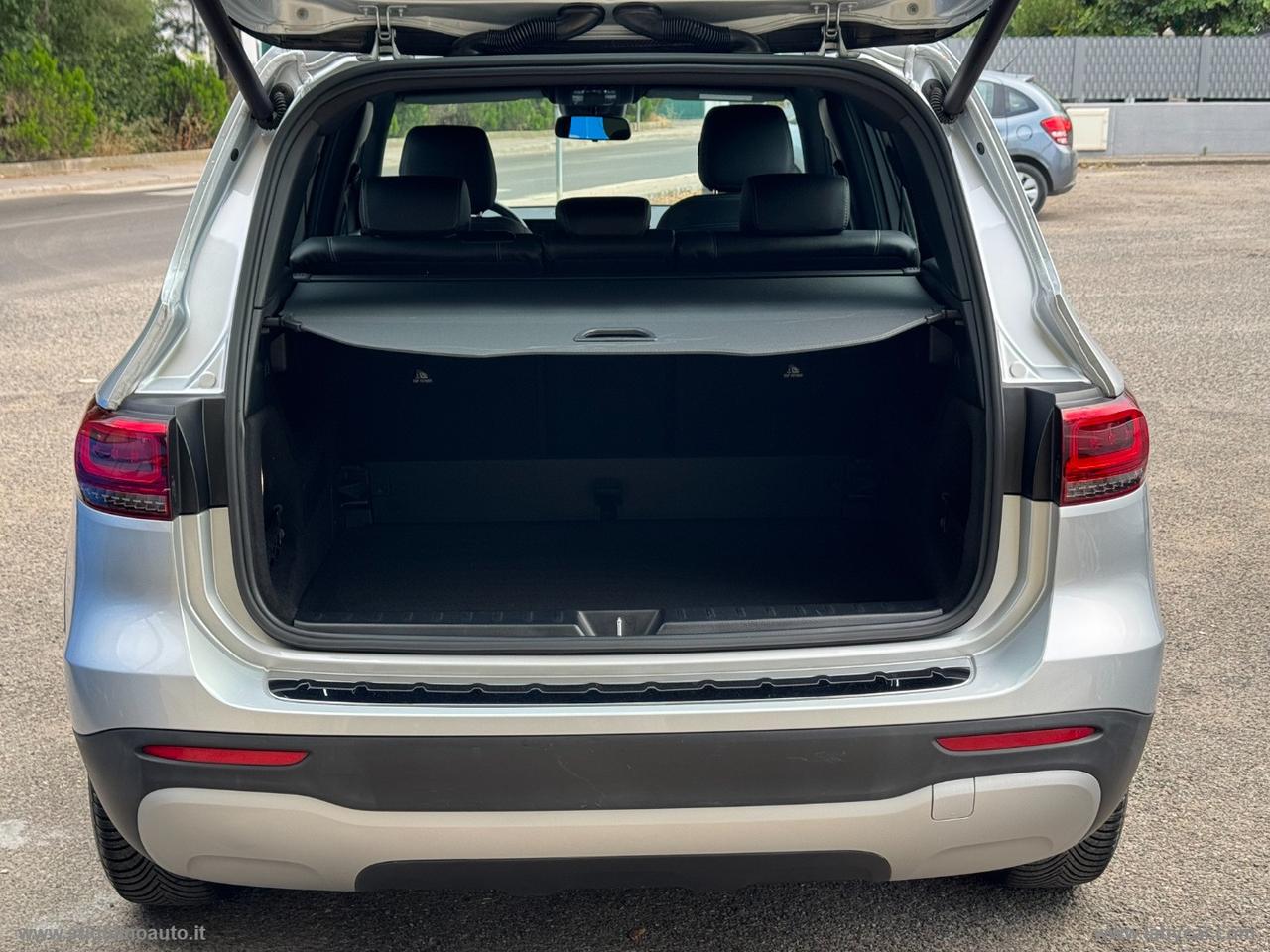 MERCEDES-BENZ GLB 220 d Automatic 4Matic Sport