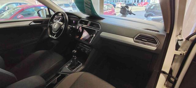 VOLKSWAGEN Tiguan 1.5 TSI Sport BlueM. Tech R-LINE