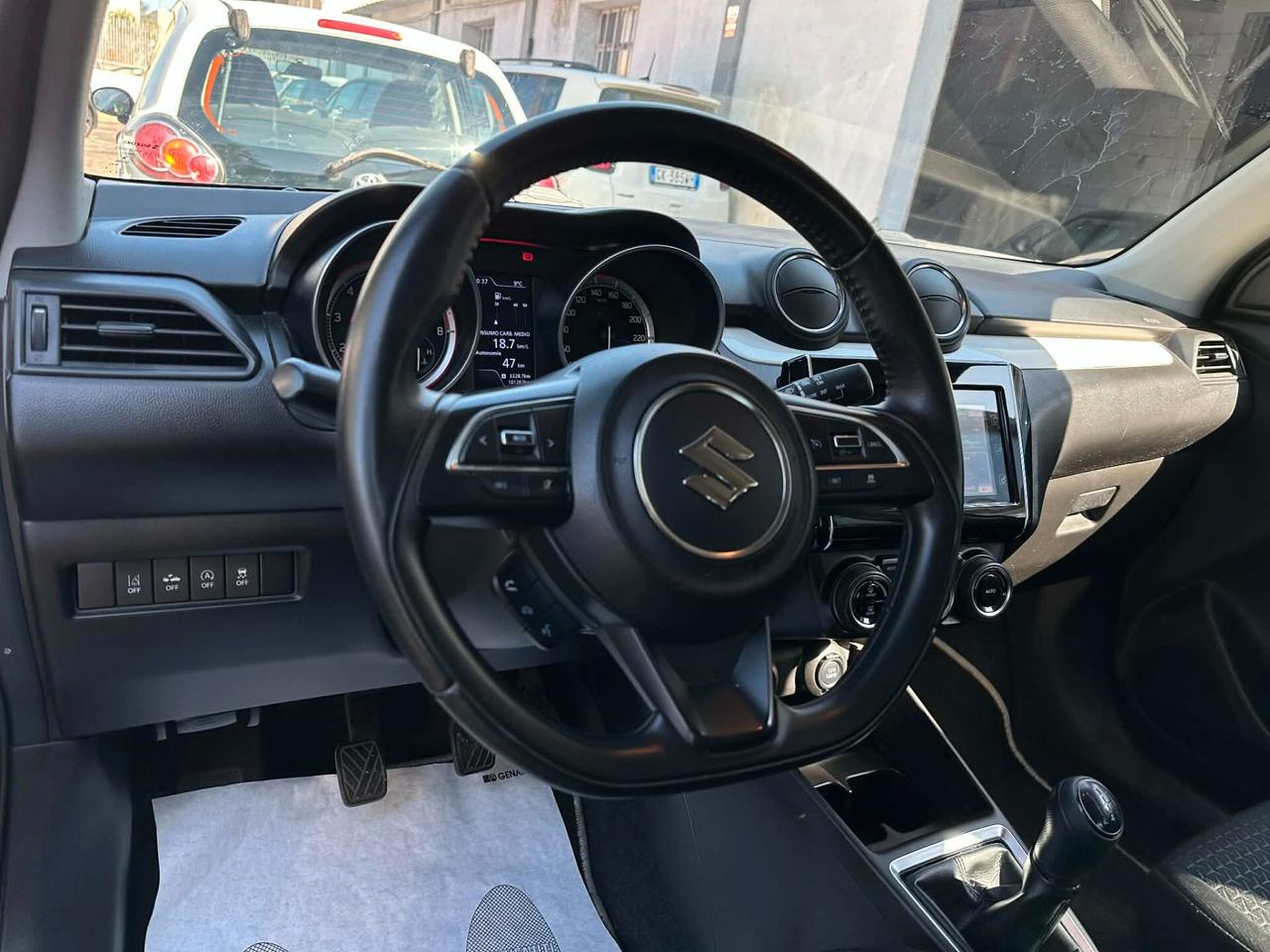 Suzuki Swift 1.2 Hybrid Top