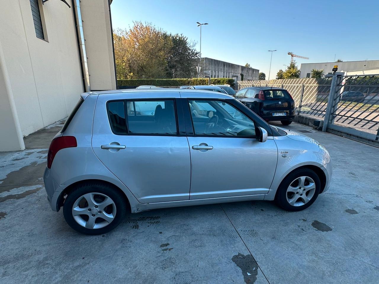 Suzuki Swift 1.3 DDiS 5p. GLX