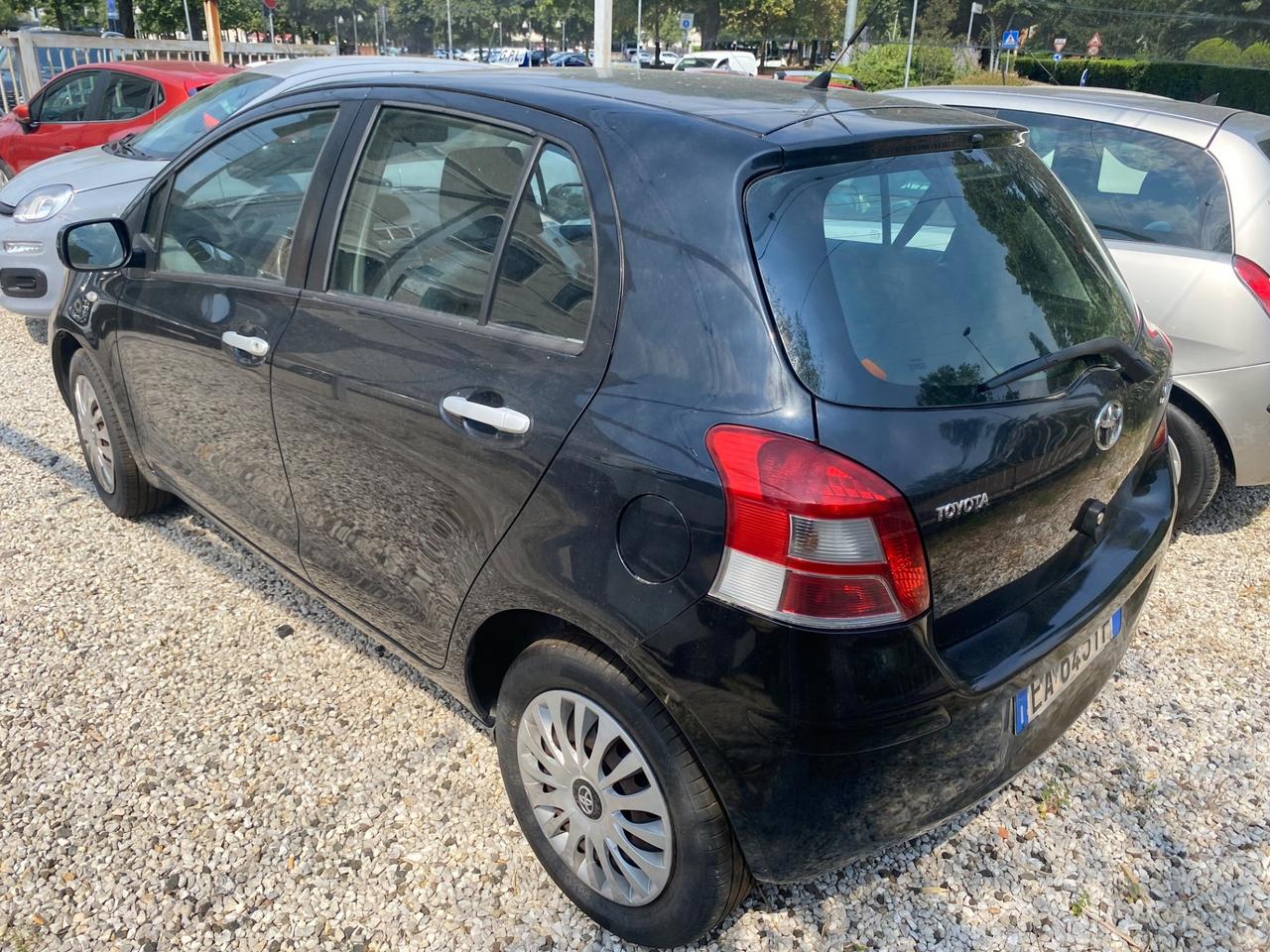 Toyota Yaris 1.0 5 porte Sol