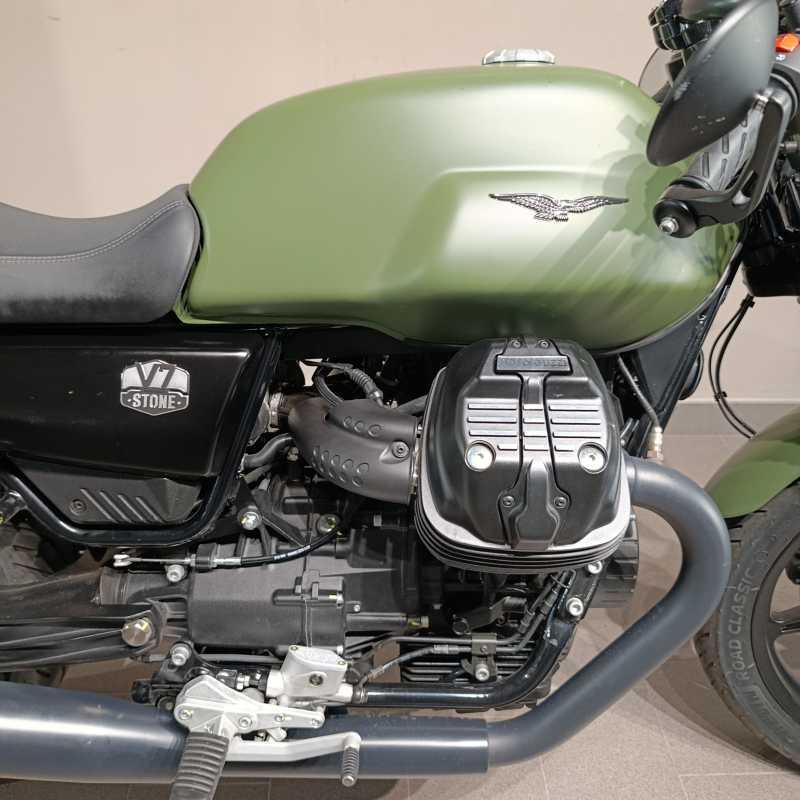Moto Guzzi V7 Stone - 2024