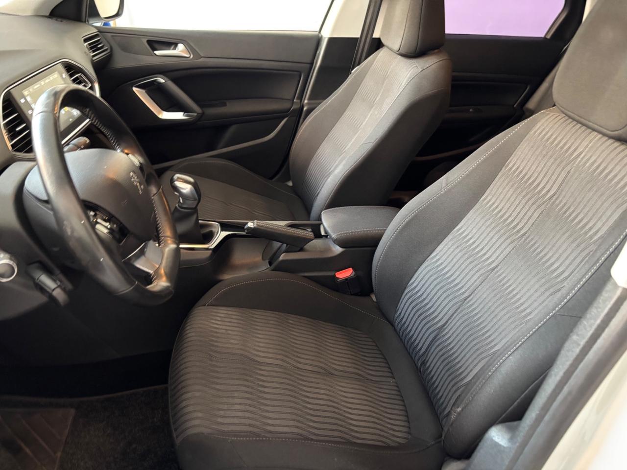 Peugeot 308 1.6 HDi 92 CV SW Allure