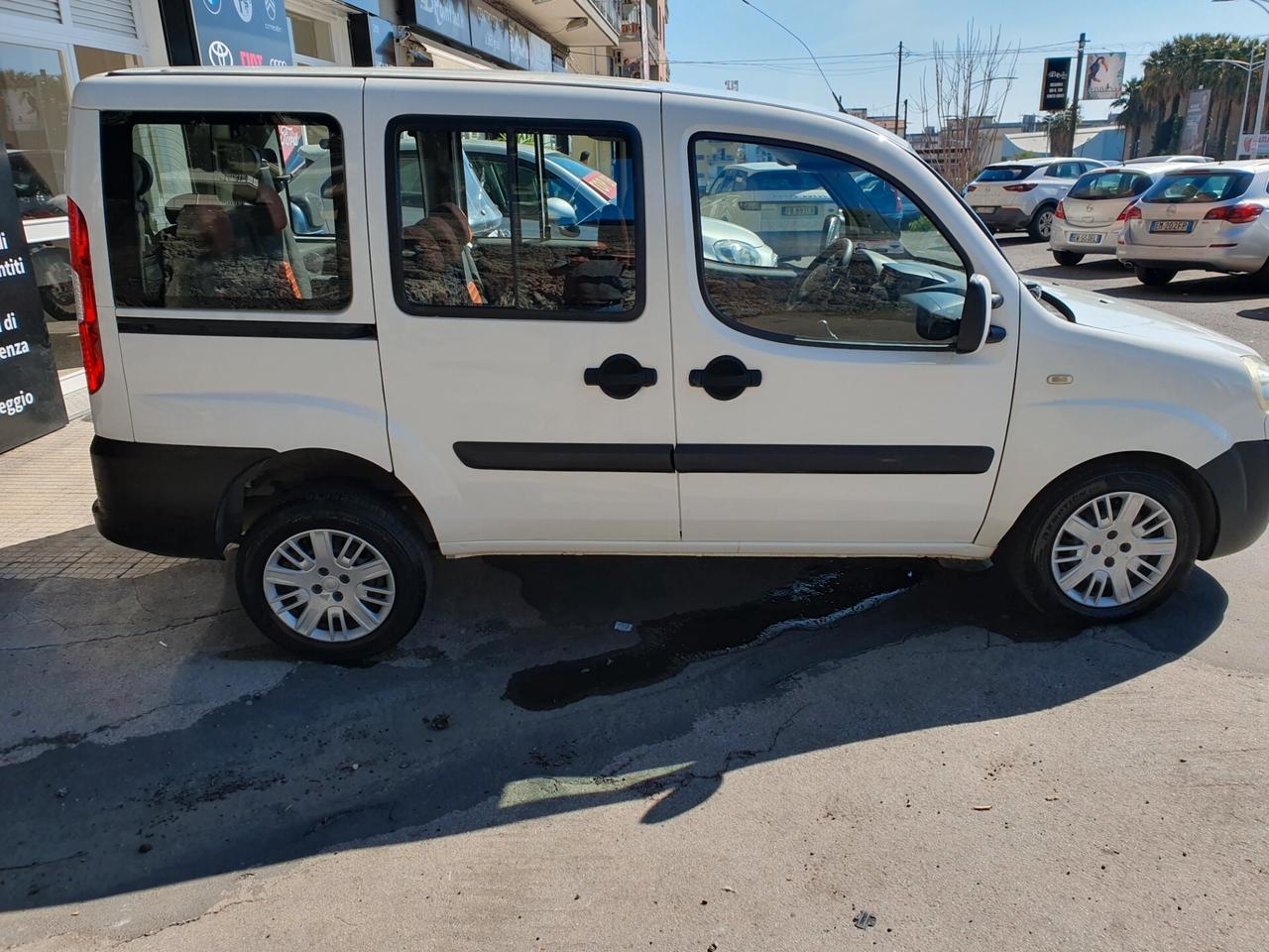 Fiat Doblò 1.3 Multijet 16V 7 posti autovettura introvabile