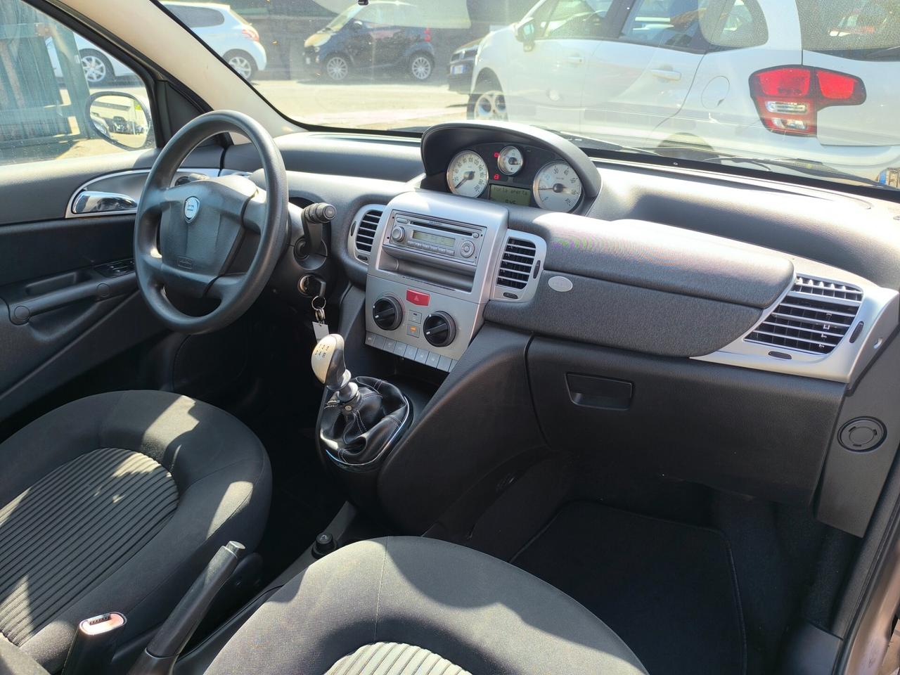 Lancia Ypsilon 1.2 Argento