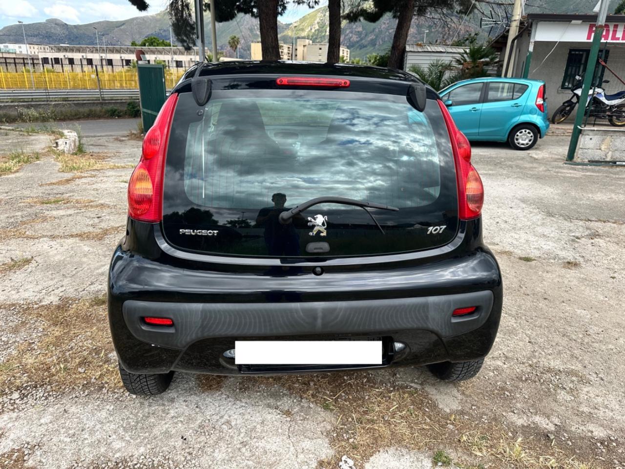 Peugeot 107 1.0 68CV 5p. Plaisir