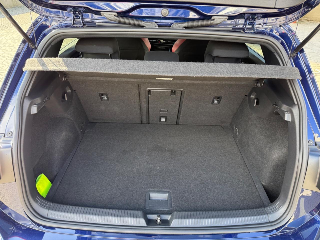 Volkswagen Golf GTI 2.0 TSI DSG