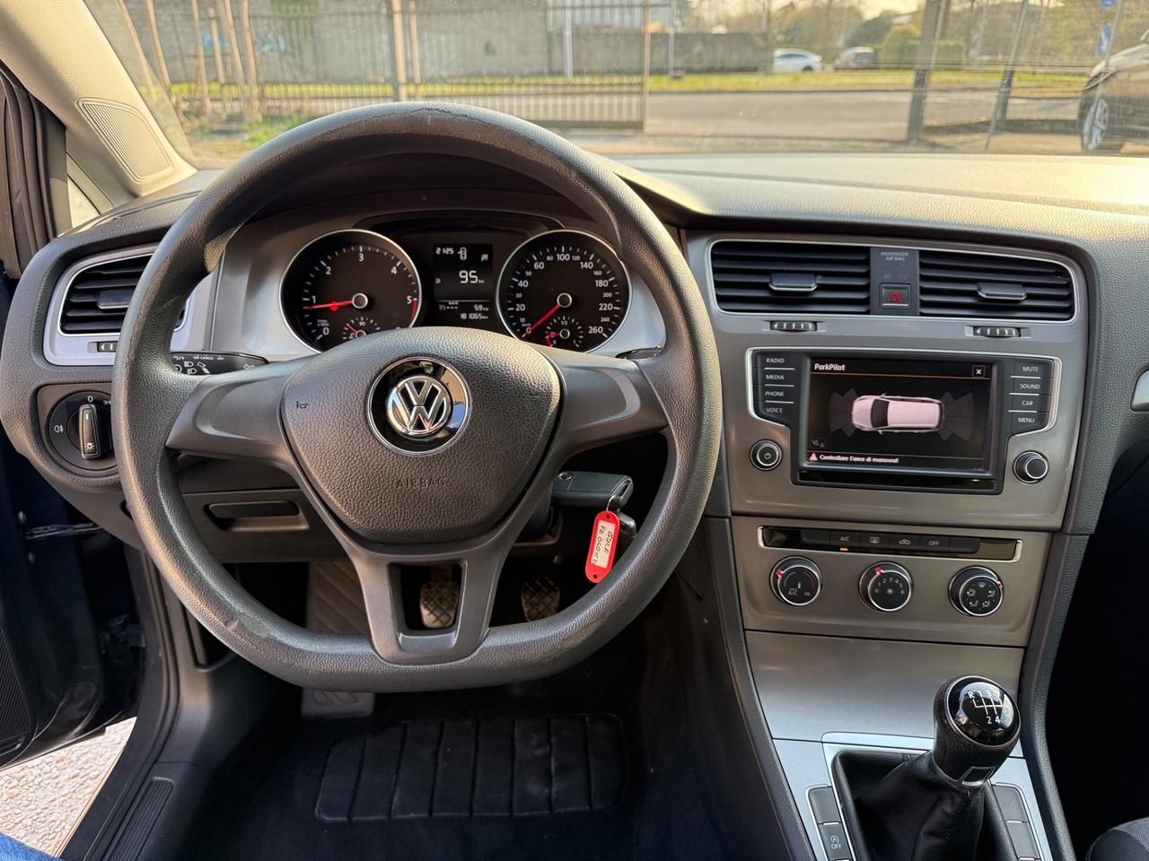 Volkswagen Golf Variant VII 2013 1.6 tdi Trendline 90cv E6