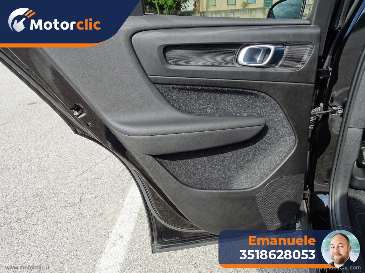 VOLVO XC40 T3 Momentum Core