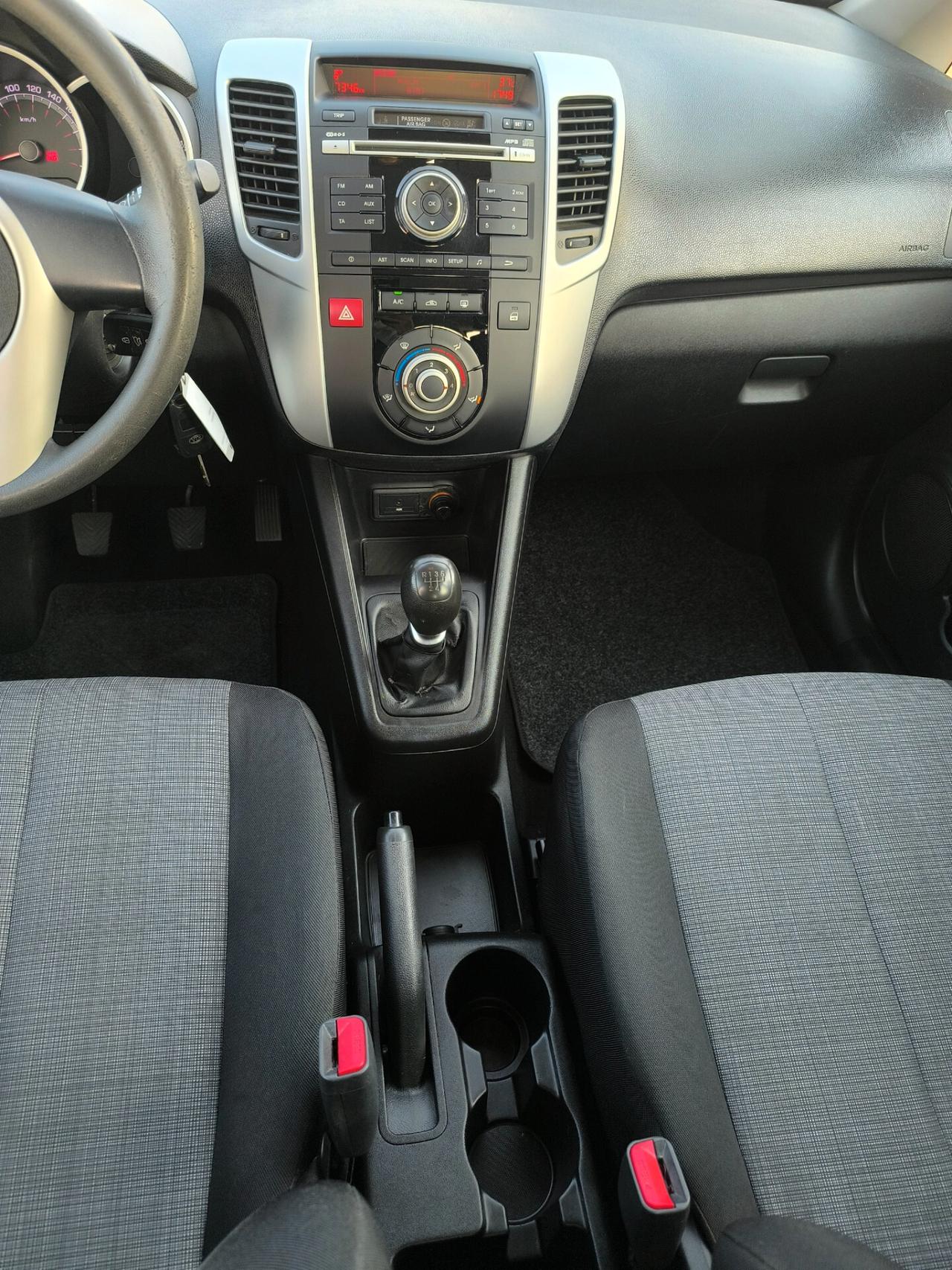 Kia Venga 1.4 benzina neopatentati 4 porte economic