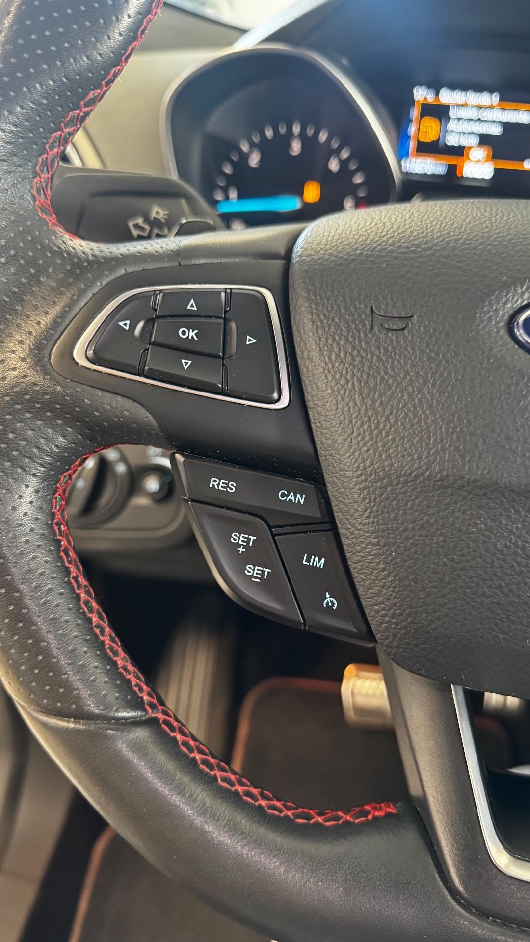 Ford Kuga 2.0 TDCI 150 CV S&S 4WD Powershift ST-Line