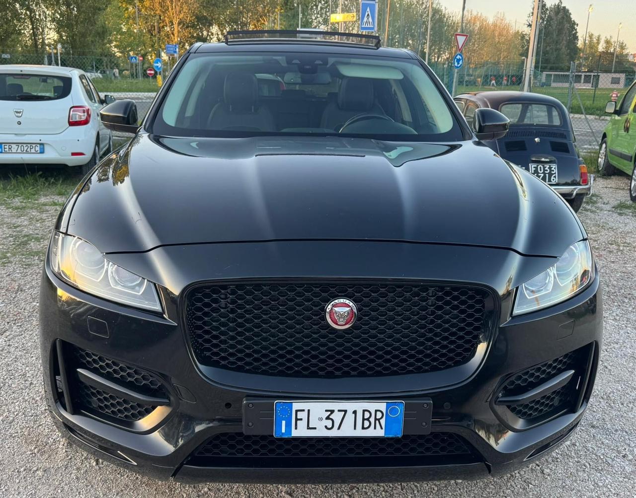 Jaguar F-Pace 2.0 D 180 CV AWD aut. R-Sport