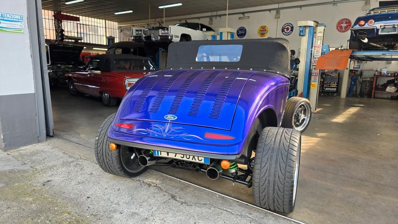 FORD HOT ROD ROADSTER