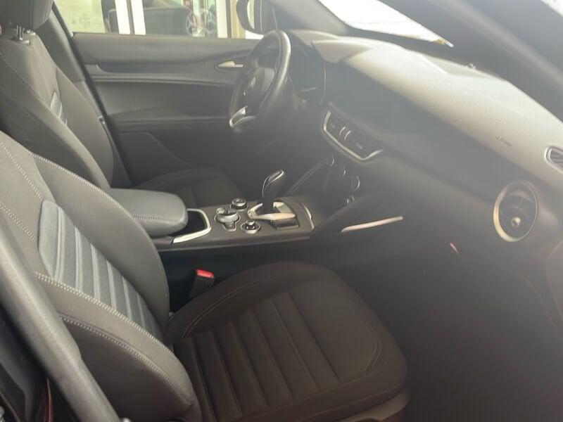 Alfa Romeo Stelvio 2.2 TD 160 CV Super AT8 RWD